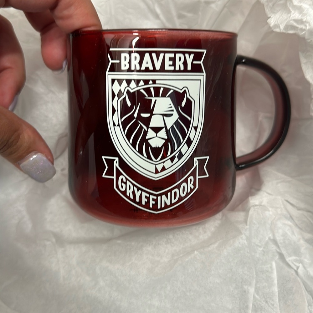 Hallmark red glass Harry Potter Gryffindordor mug